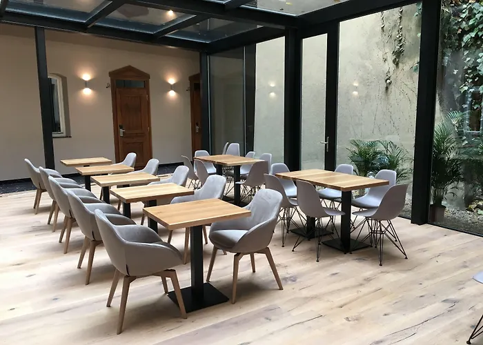 Moods Charles Bridge Hotel 4*