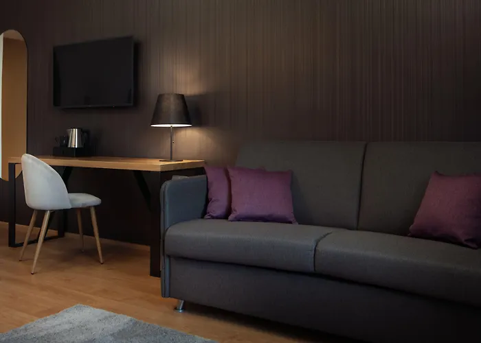 Moods Charles Bridge Hotel 4*
