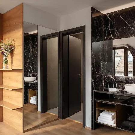 Moods Charles Bridge Szálloda 4*