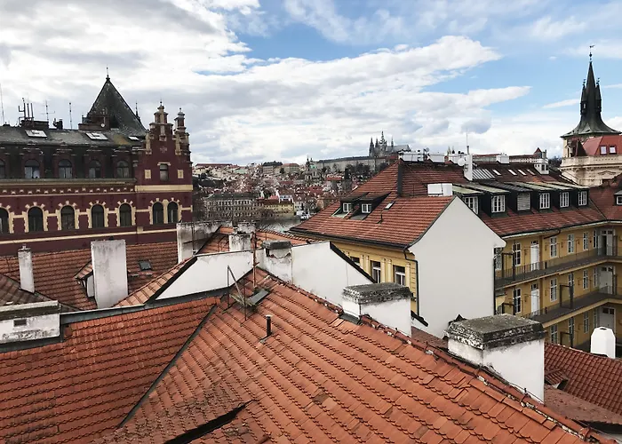 Moods Charles Bridge מלון 4*