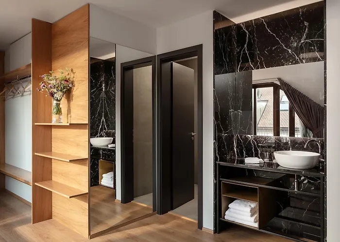Moods Charles Bridge Hotel 4*